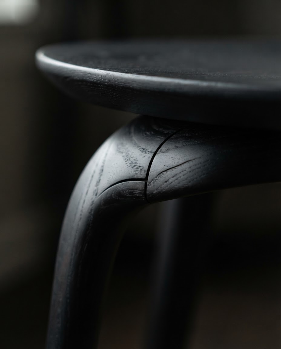 LEOPOLD — macro detail, Lignari craftsmanship