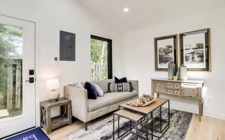IBA Builders project: Woodland Hills, Los Angeles