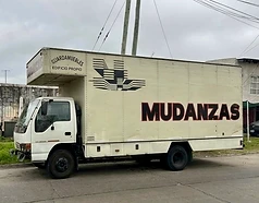 Vehículo Mudanzas Ale 8