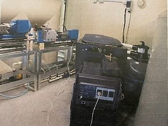 Workshop bench with control units and power equipment
