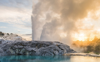 Pohutu Geyser, Te Puia
