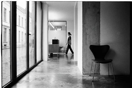BLAUWMOEZEL — WEB / HOSPITALITY case by Dalmaco