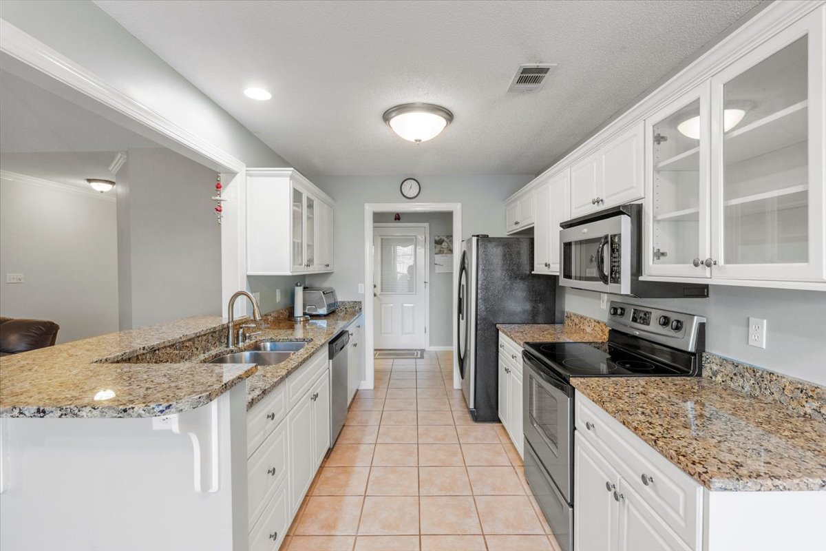 Kitchen at 257 Hudson Trace