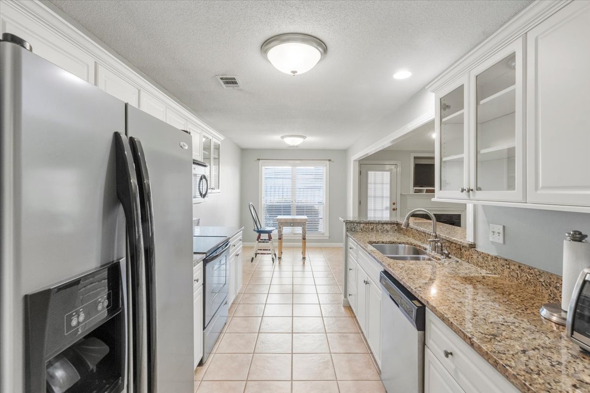 Kitchen at 257 Hudson Trace