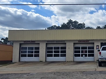 Versatile Automotive Navy Boulevard location exterior