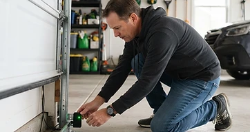 Garage Door Won't Open or Close: Step-by-Step Troubleshooting Guide