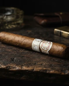 Montecristo White Toro