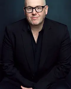 Simon Holt