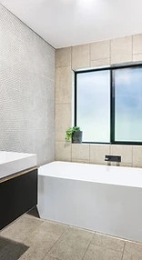 Bathroom with mosaic tiles