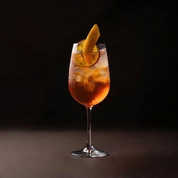 Aperol Spritz elaborado por ODS Oasis de Sabores, coctelería para bodas en Mallorca