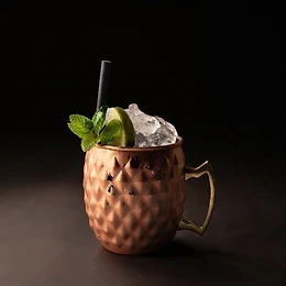 Moscow Mule elaborado por ODS Oasis de Sabores, coctelería para bodas en Mallorca