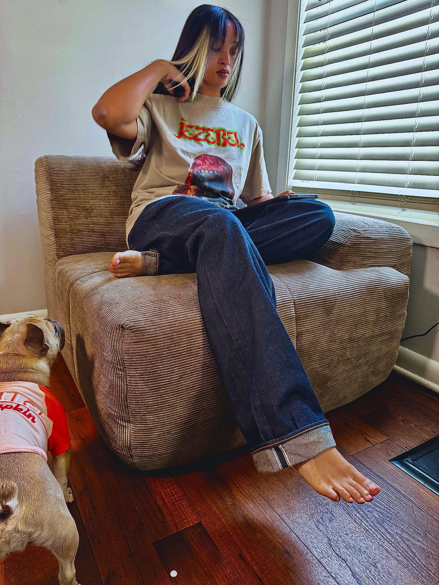 Jezebel Tee — Sand 5