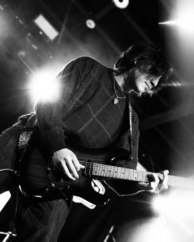 Guitarist live