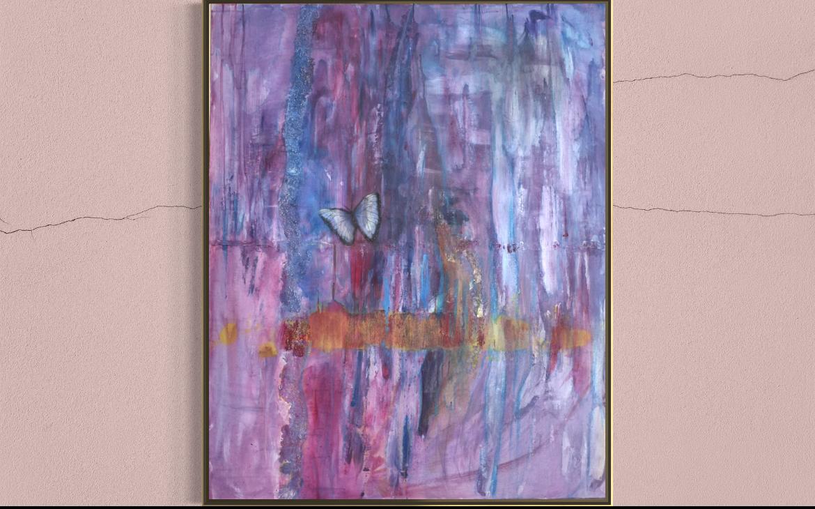 Butterfly Dream — abstrakte Malerei in Violett, Magenta und Blau mit goldenem Strich und Schmetterling