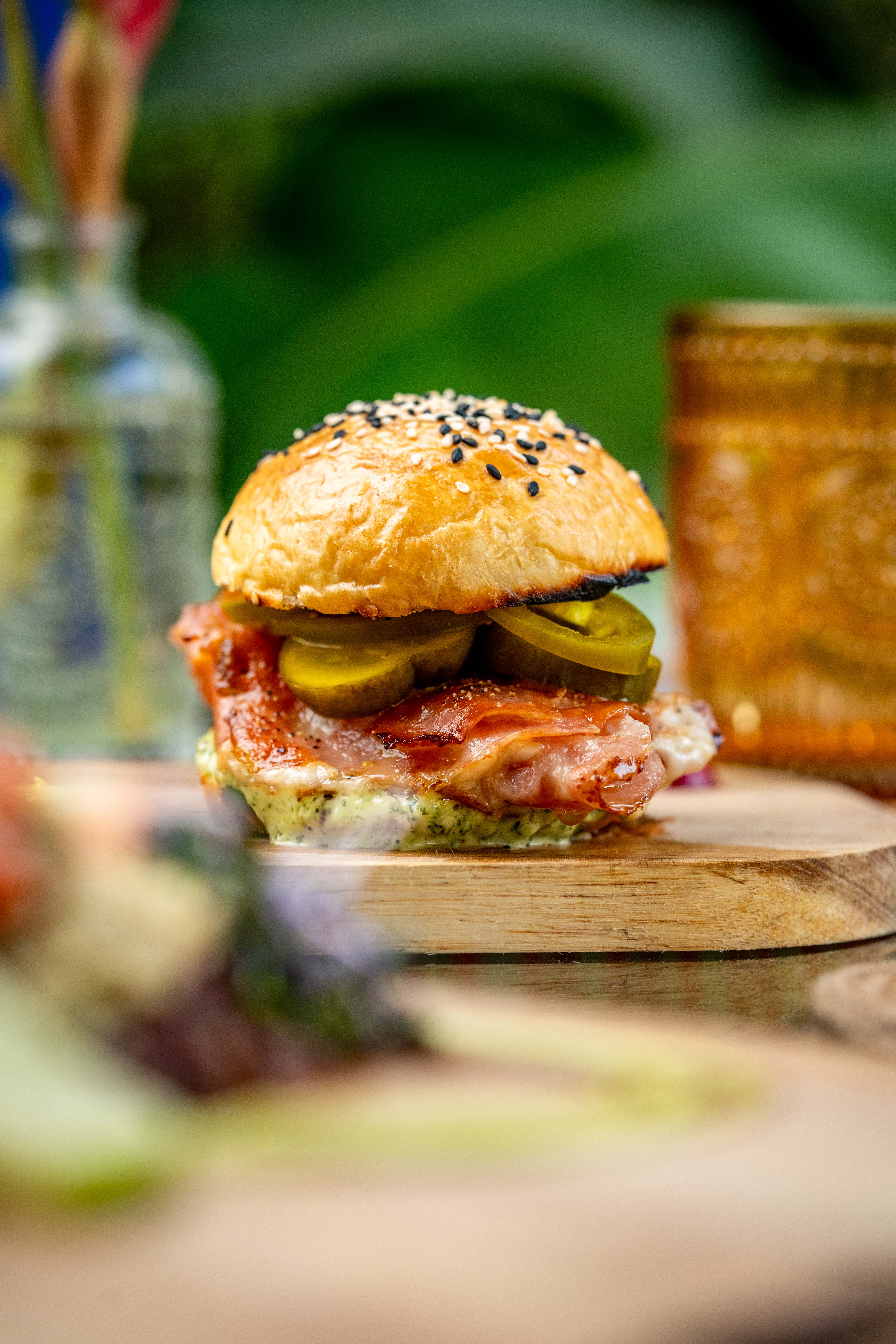 Slider tropical