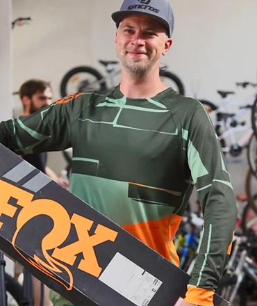 Klient KawisBike z amortyzatorem FOX