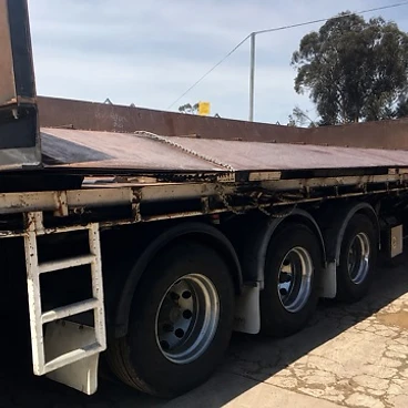 CD & Sons Transport flatbed semi-trailer