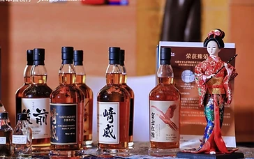 B2B spirits procurement team evaluating premium spirits brands and supply contracts at Interwine exhibition