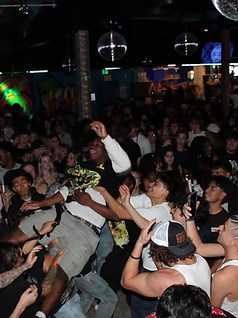 Crowd surfer