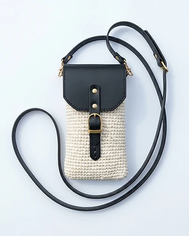 Noor Raffia Phone Pouch