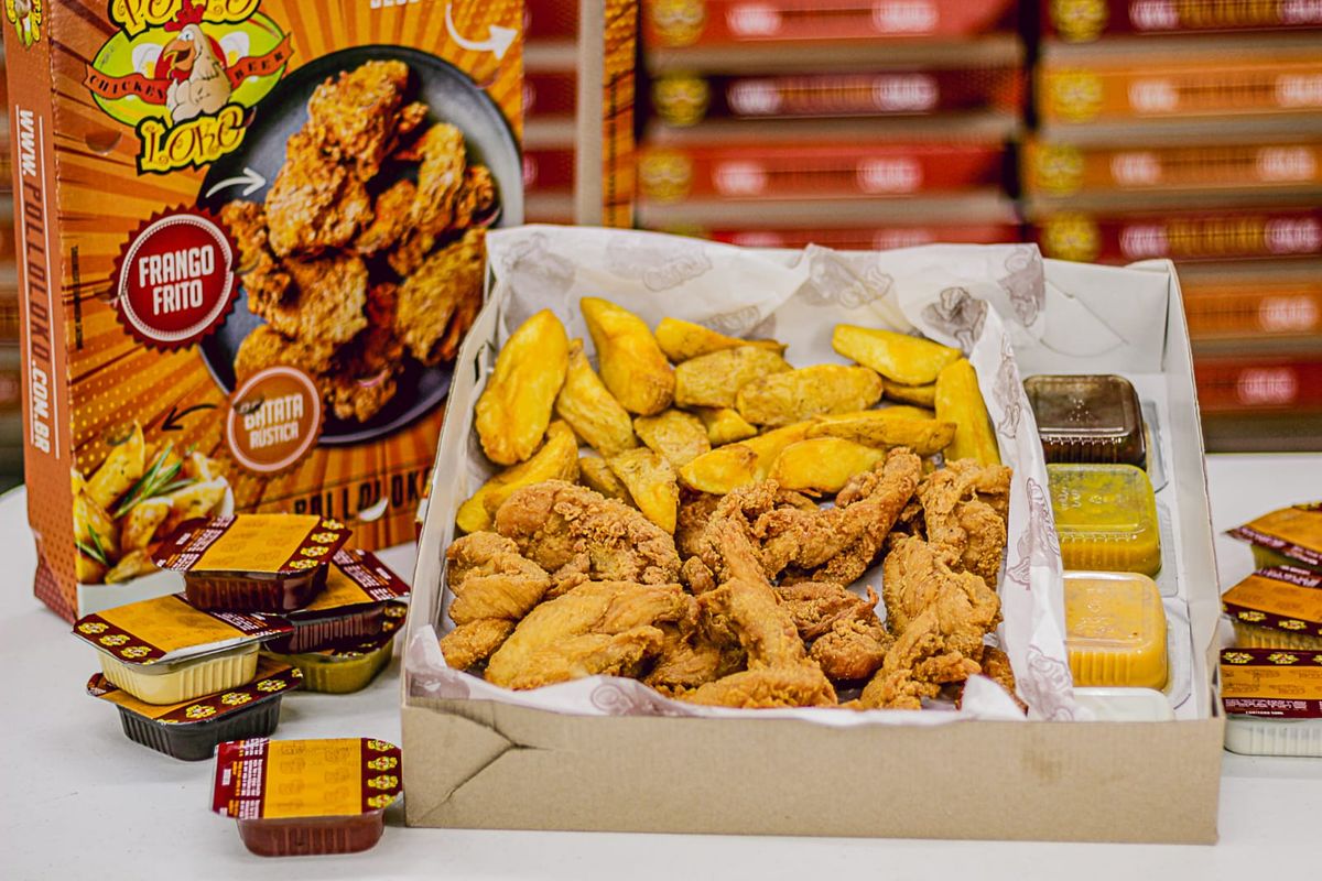 Combo de frango frito com batata rústica