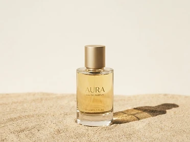 Anúncio minimalista de fragrância