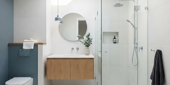 Meridian Plumbing modern minimalist bathroom with chrome fixtures