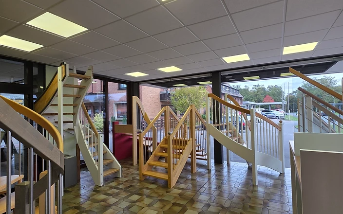 Treppenmodelle aus Holz in der CSR Studio Ausstellung in Moers