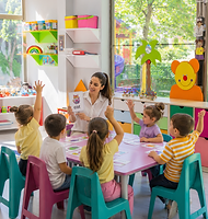 İngilizce etkinliği — şarkı ve kartlarla doğal dil keşfi