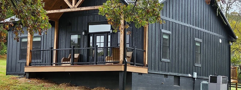 Modern farmhouse barn home built by Backyard and Barns in Tennessee