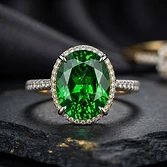 Demantoid Garnet: The Rare Green Gemstone for Savvy Investors