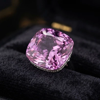 Investing in Kunzite: The Connoisseur’s Evening Gem