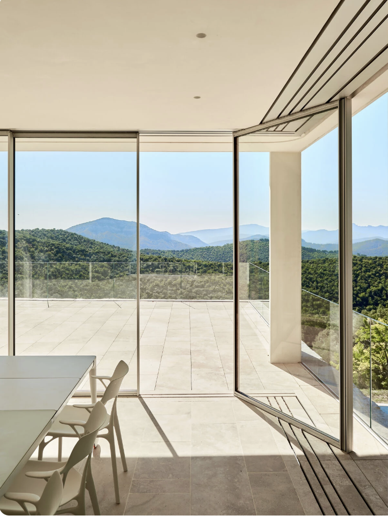 Vitrocsa Turnable Corner window system