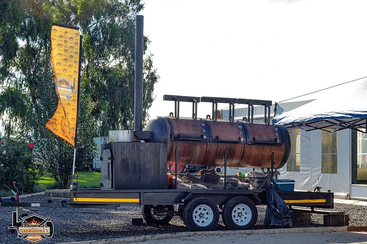 Shambooka's mobile reverse flow smoker rig