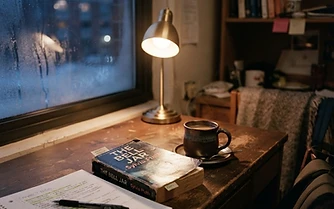 Holiday Stress for College Students: Finals, Family, and Making It to the Break