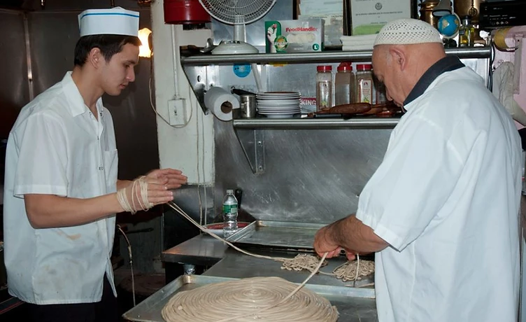 Kashkar Cafe cooks hand-pulling fresh lagman noodles