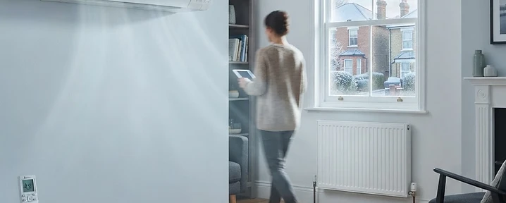 Air-to-Air Heat Pumps vs Wet Radiators: Efficiency and Real Heating Economics