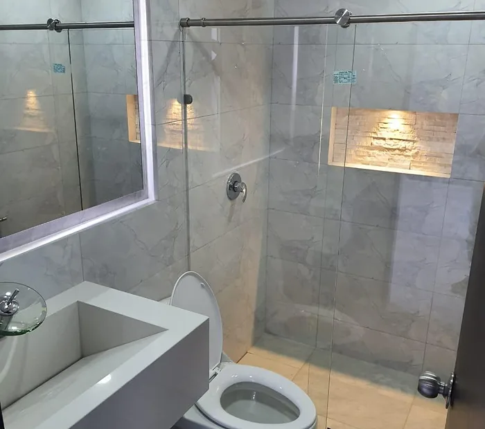 Walk-in shower & vanity