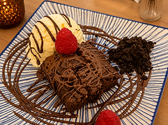 Brownie casero + helado