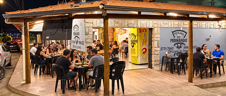 Fachada da Pizzaria do Fernando