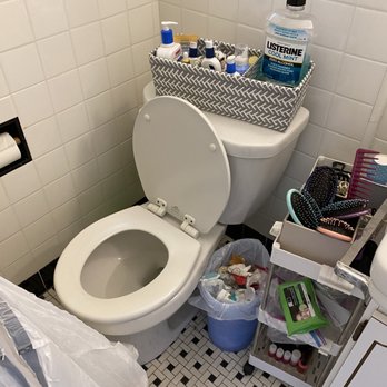 Bathroom before cleaning