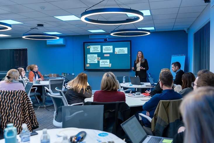 Eduthing EdTech specialist supporting teachers with digital tools