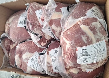GFS Brazilian Frozen Beef open export carton with vacuum packed frozen beef from Brazil