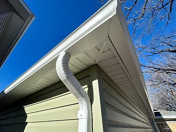 Finished soffit, fascia and eavestrough installation