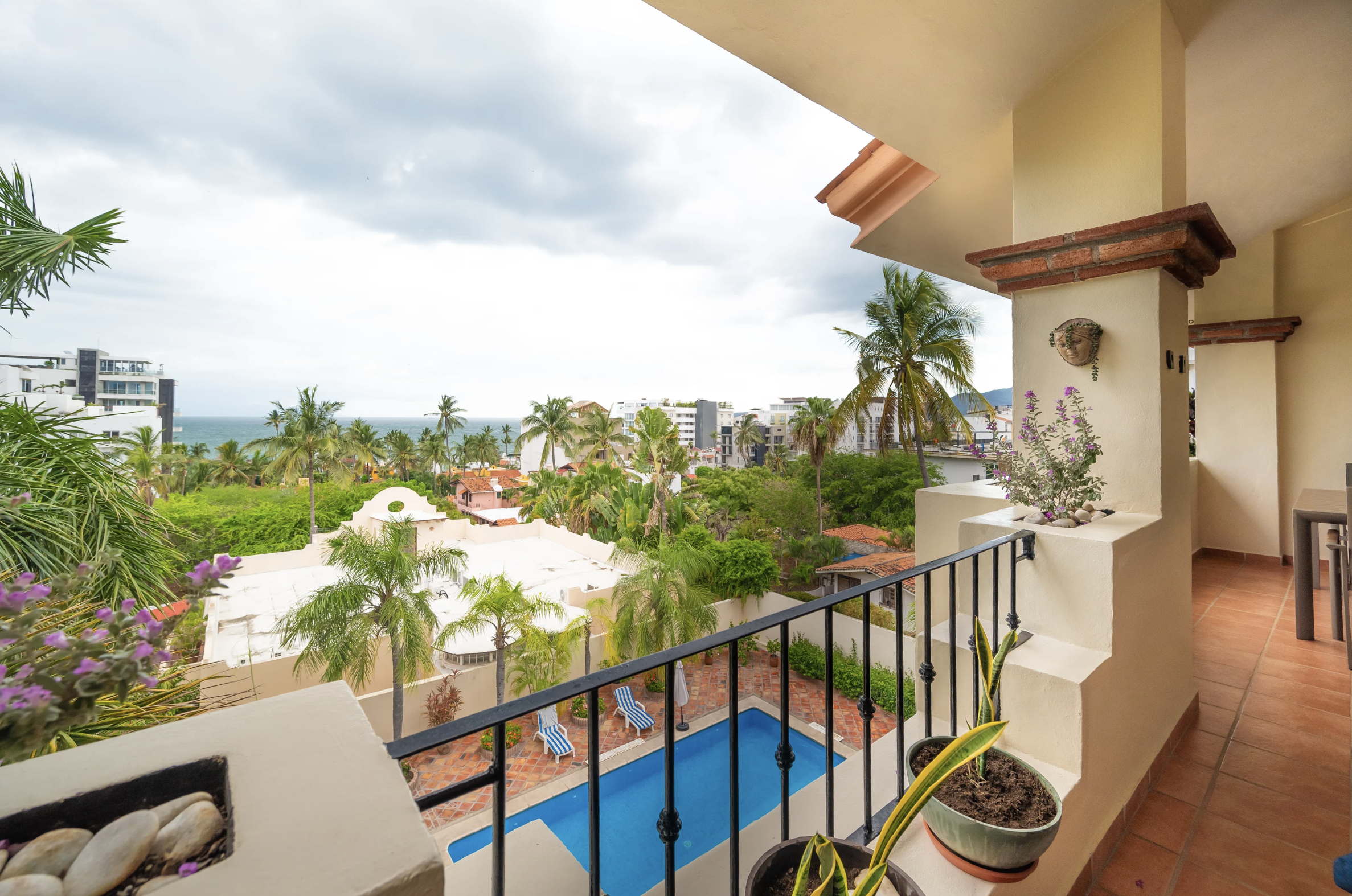 Velmar Penthouse terrace ocean view in BucerÃas