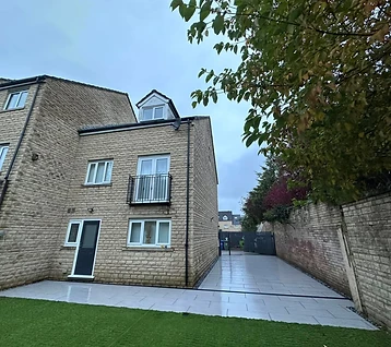 Barrowford before & after garden renovation by JMB