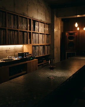 Bar Oak, a Shibuya listening bar