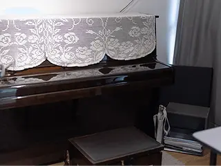 Guitar Room 3