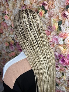 Very long two-toned blonde box braids