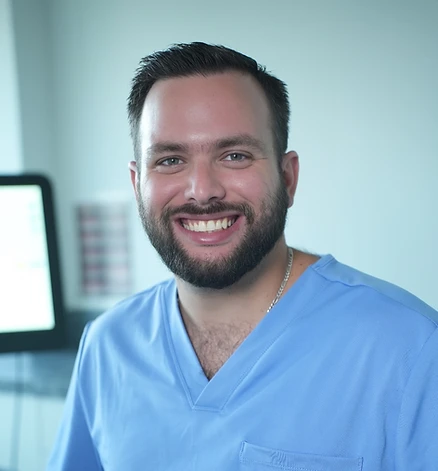 Dr. Riera, general dentist in Westchester, Miami